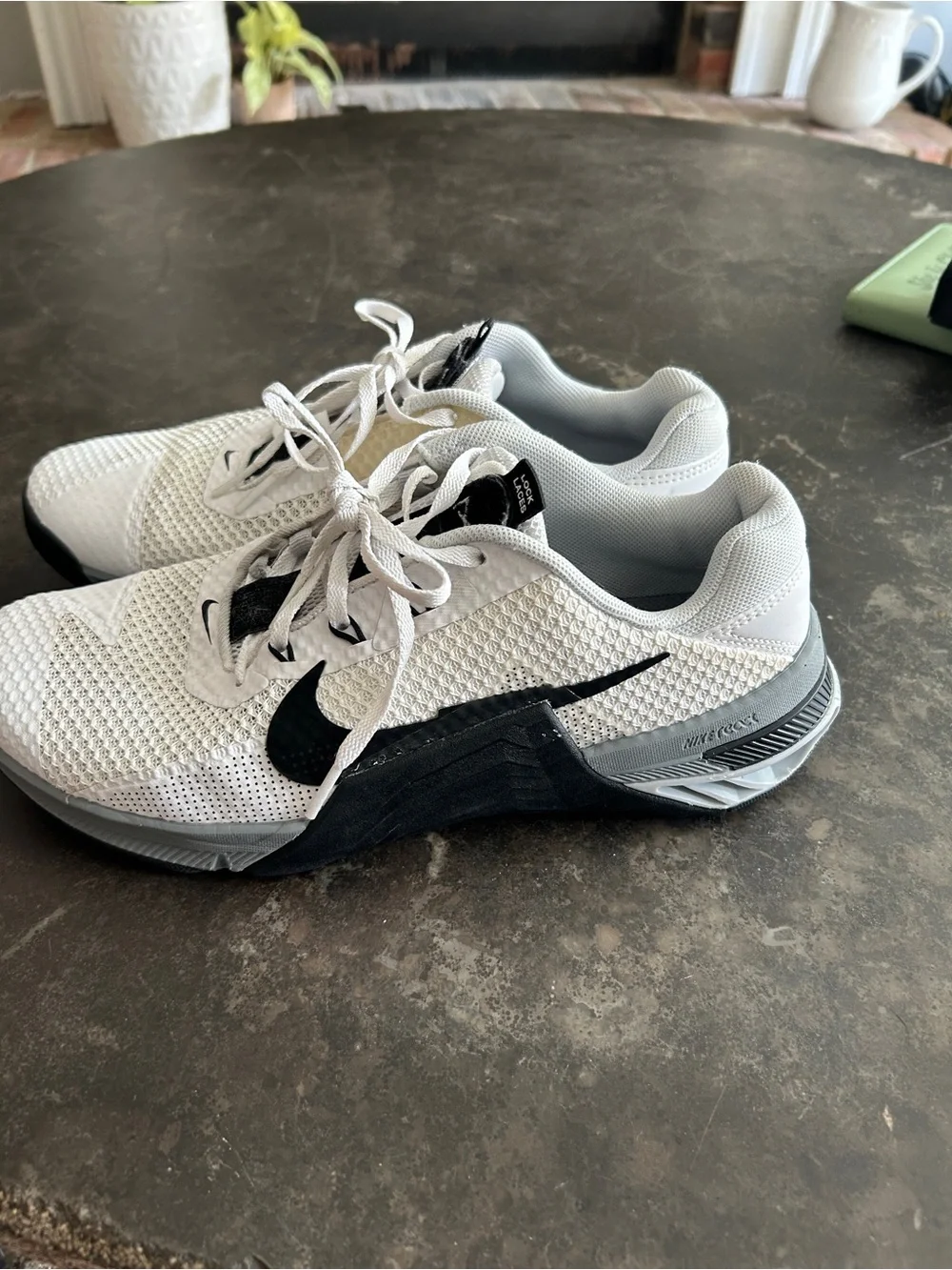 Nike Metcon 7 White and Black Men's Cross-Training Shoe size 9 hyperlift